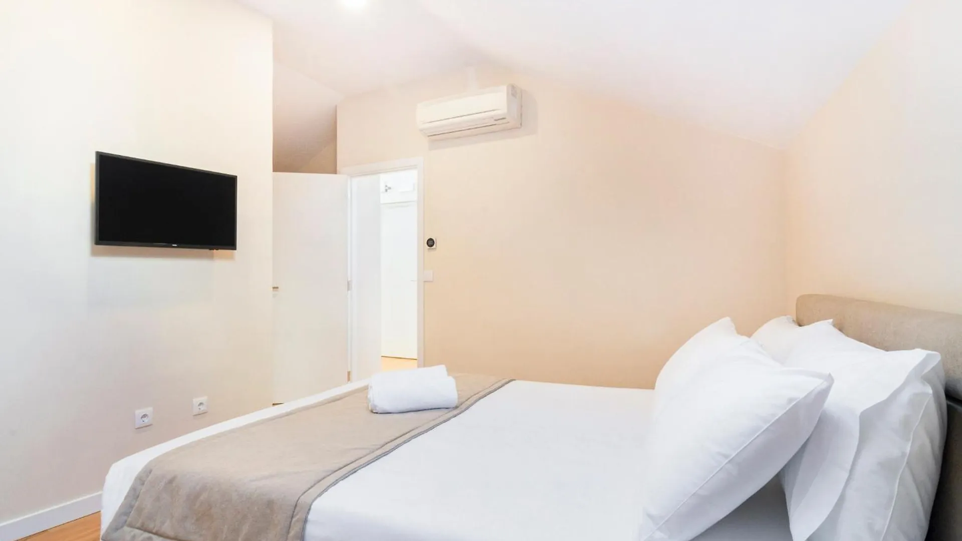 Metropolitan Living Lisbon - Laranjeiras Apartamento