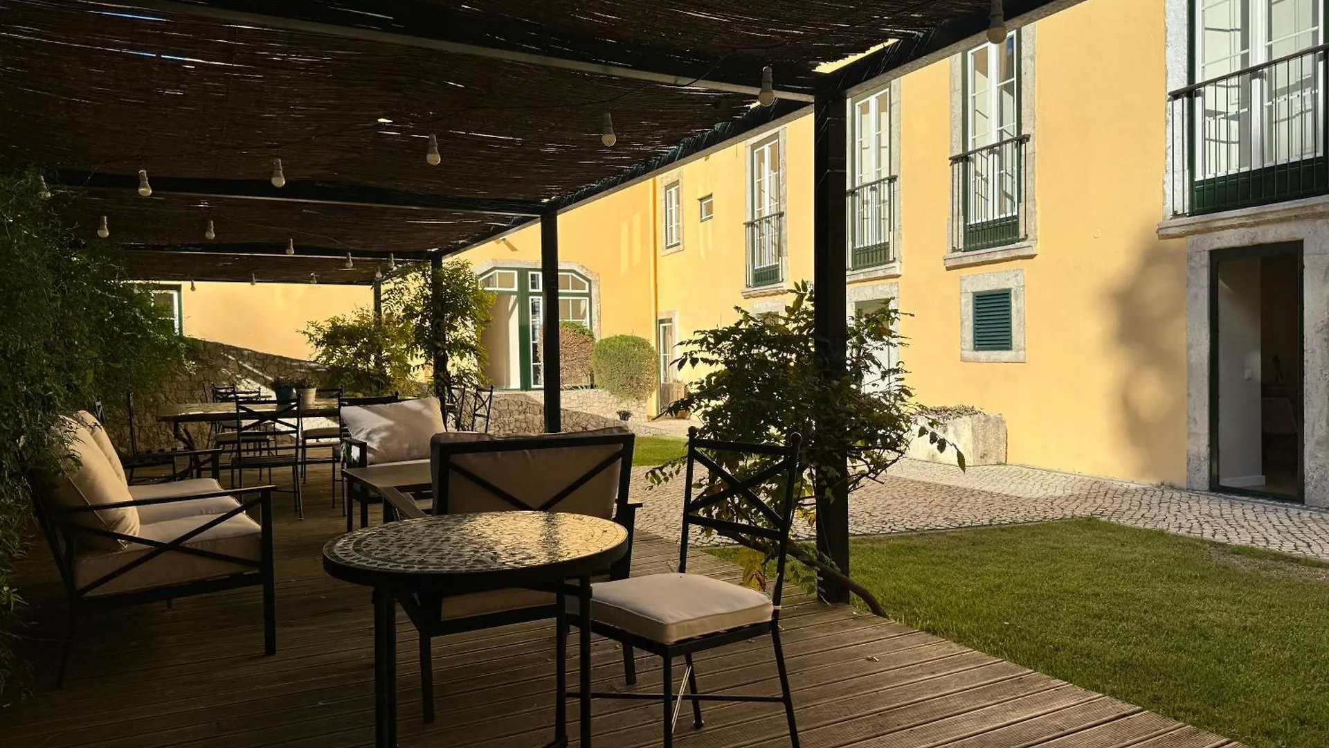 Metropolitan Living Lisbon - Laranjeiras Apartamento 0*,  Portugal