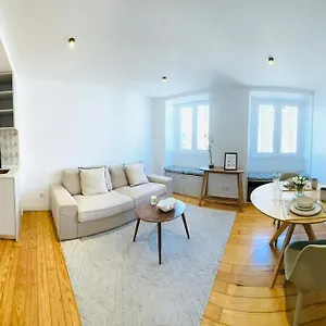 Center Flat For 6 Pp Apartment