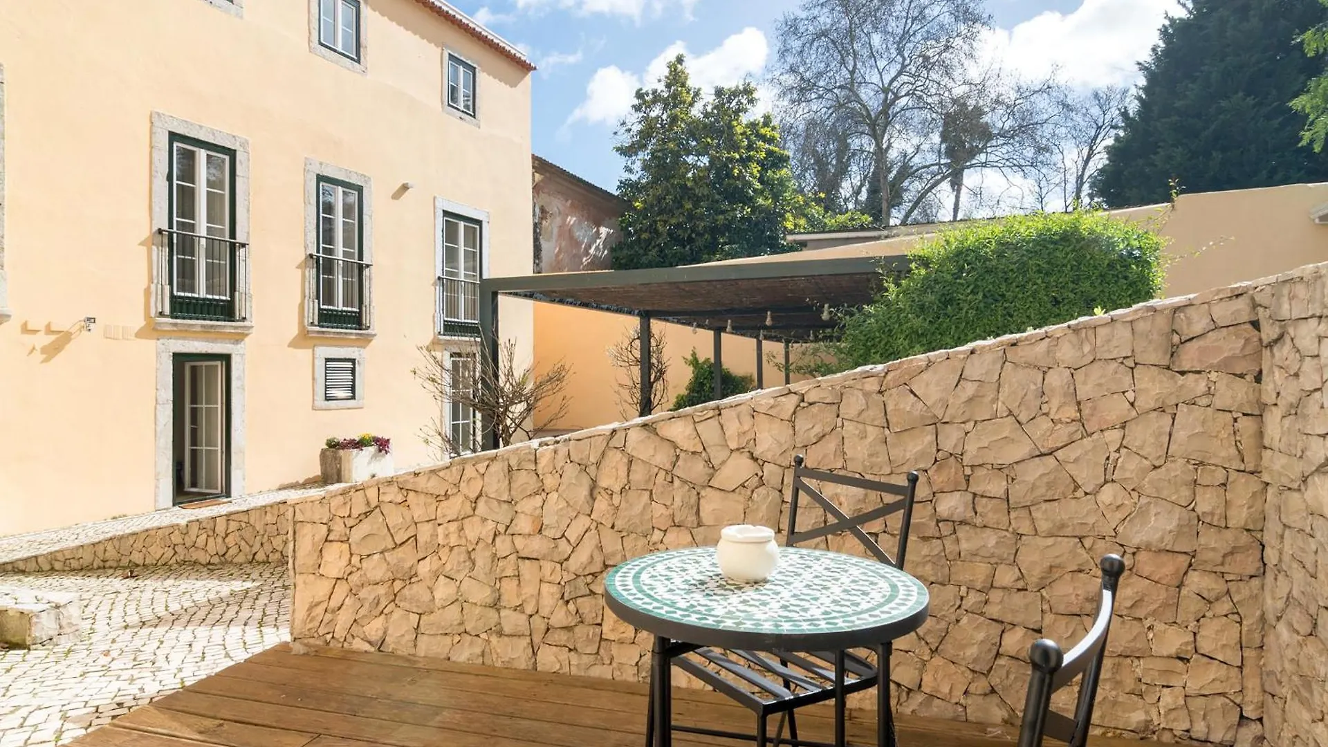 Metropolitan Living Lisbon - Laranjeiras 아파트
