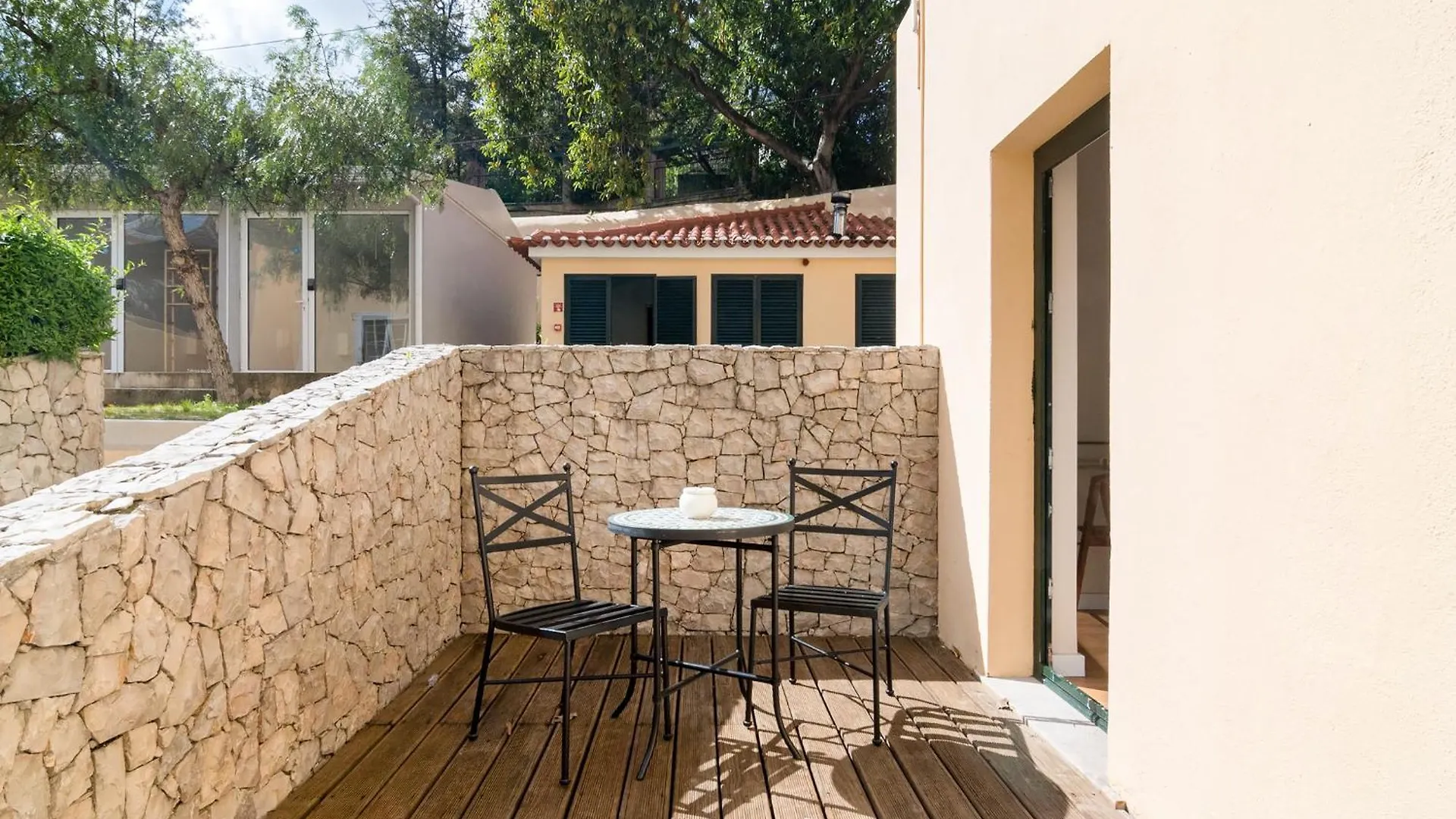 Metropolitan Living Lisbon - Laranjeiras 아파트