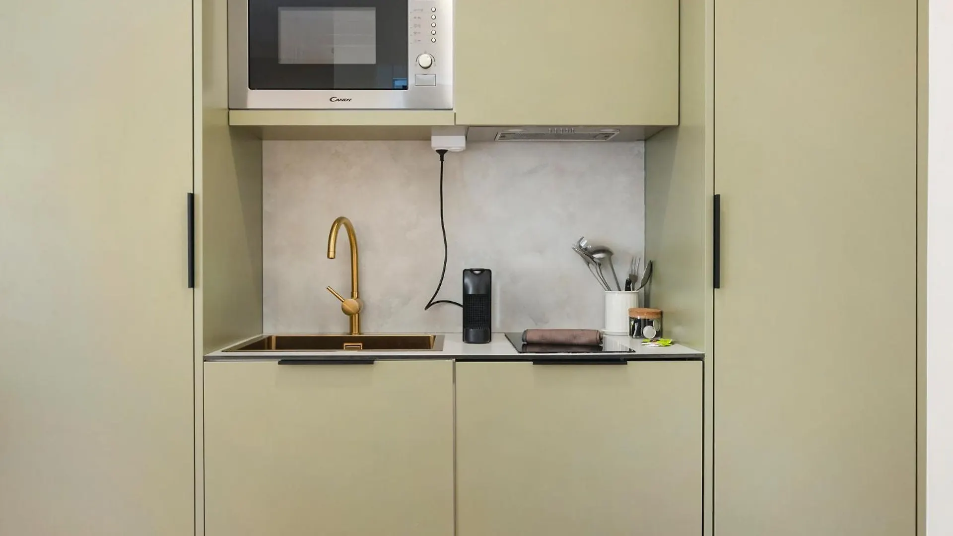 Metropolitan Living Lisbon - Laranjeiras 아파트 0*,  포르투갈