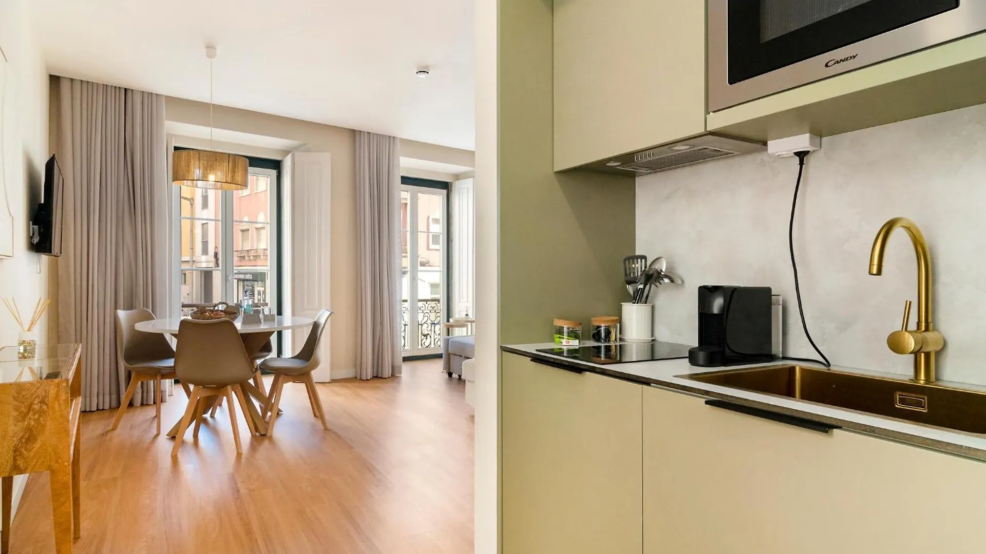 Metropolitan Living Lisbon - Laranjeiras 아파트 포르투갈