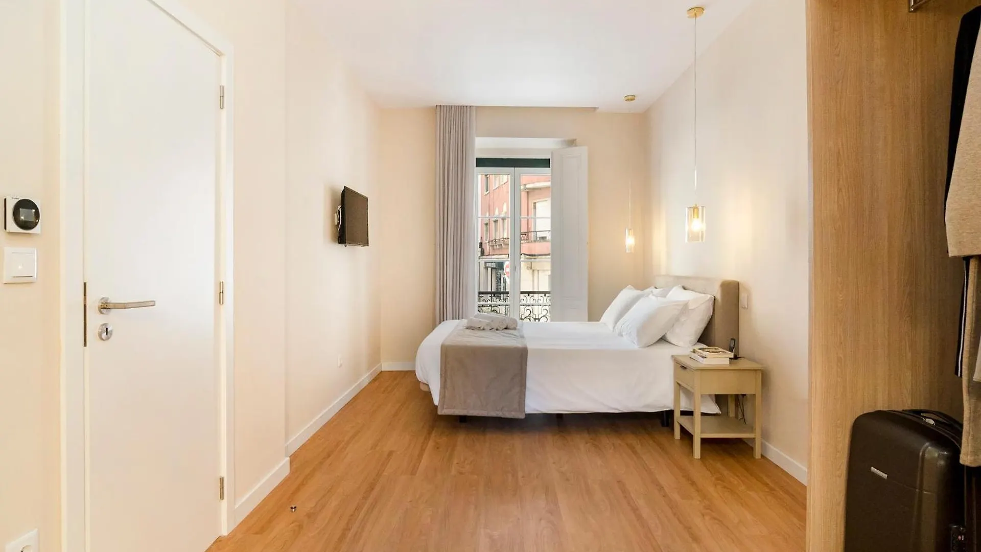 Metropolitan Living Lisbon - Laranjeiras 아파트