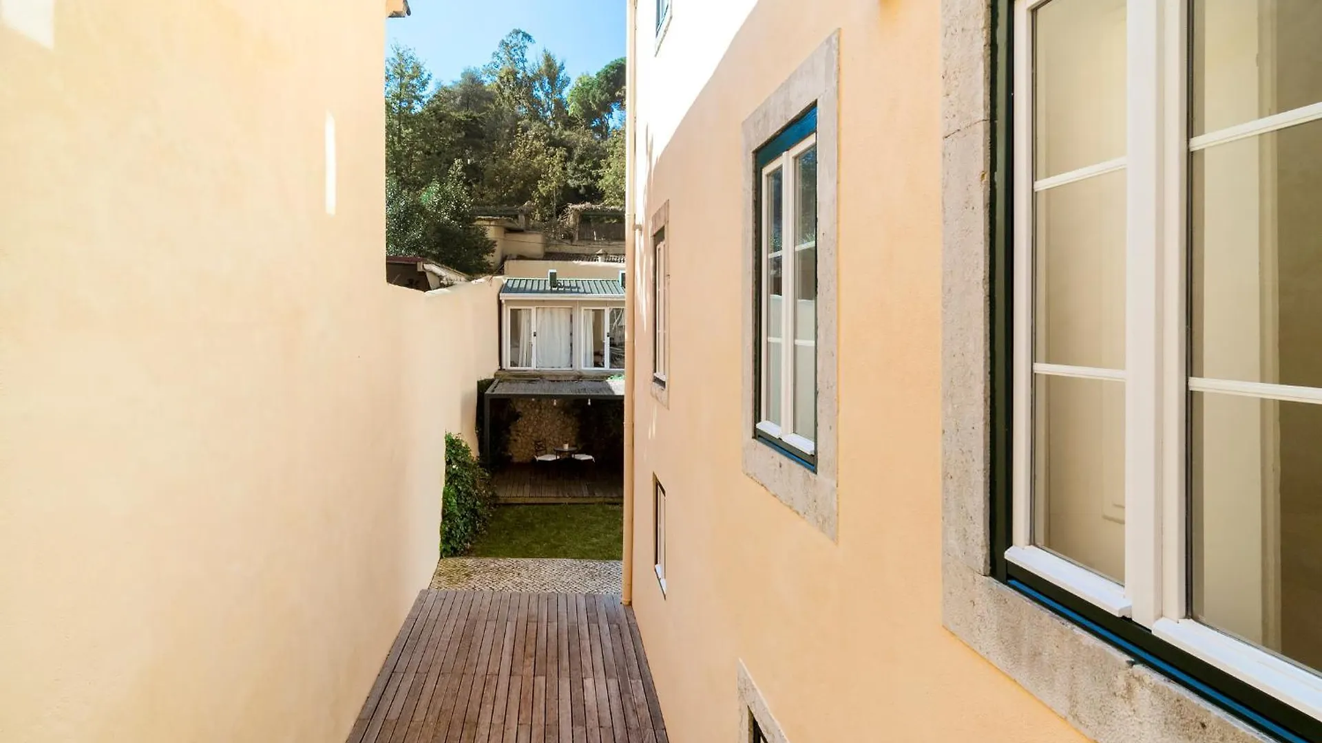 Metropolitan Living Lisbon - Laranjeiras 아파트