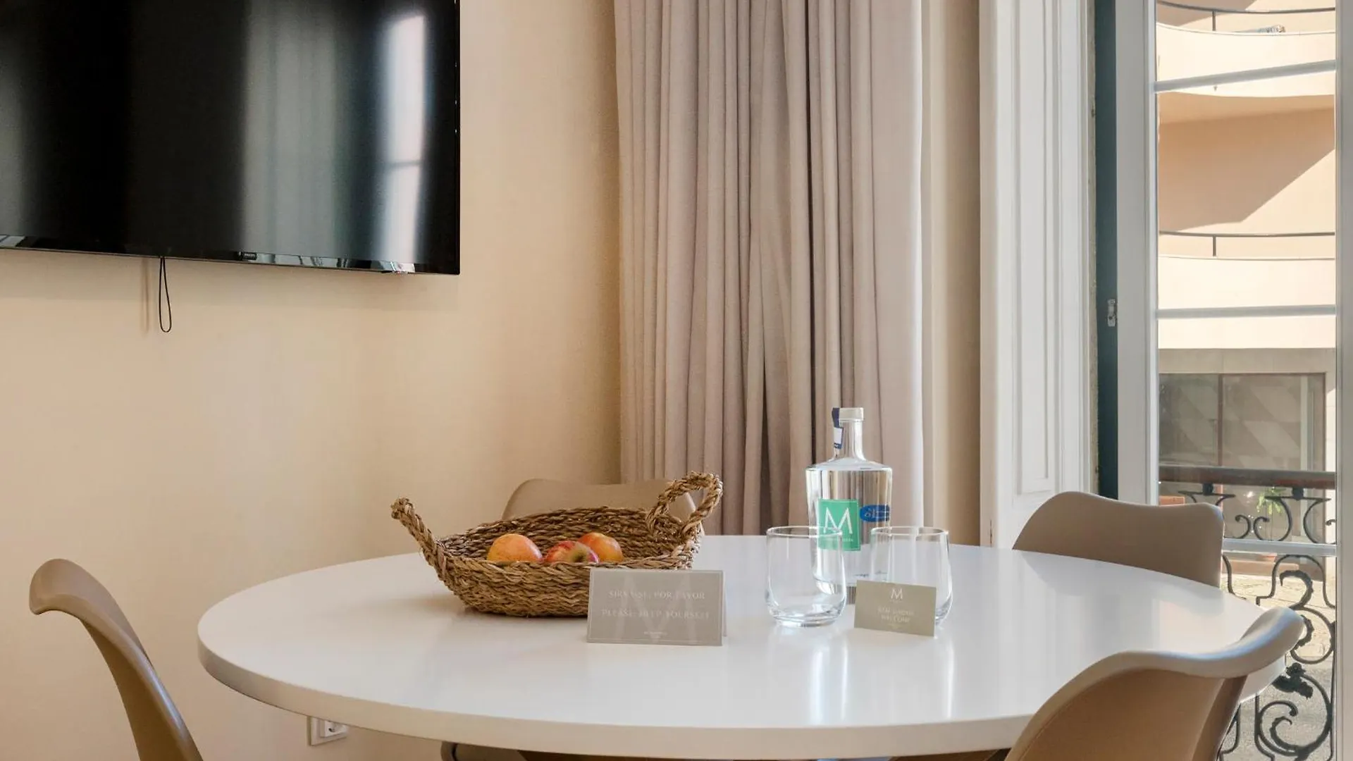 Metropolitan Living Lisbon - Laranjeiras 아파트 0*,
