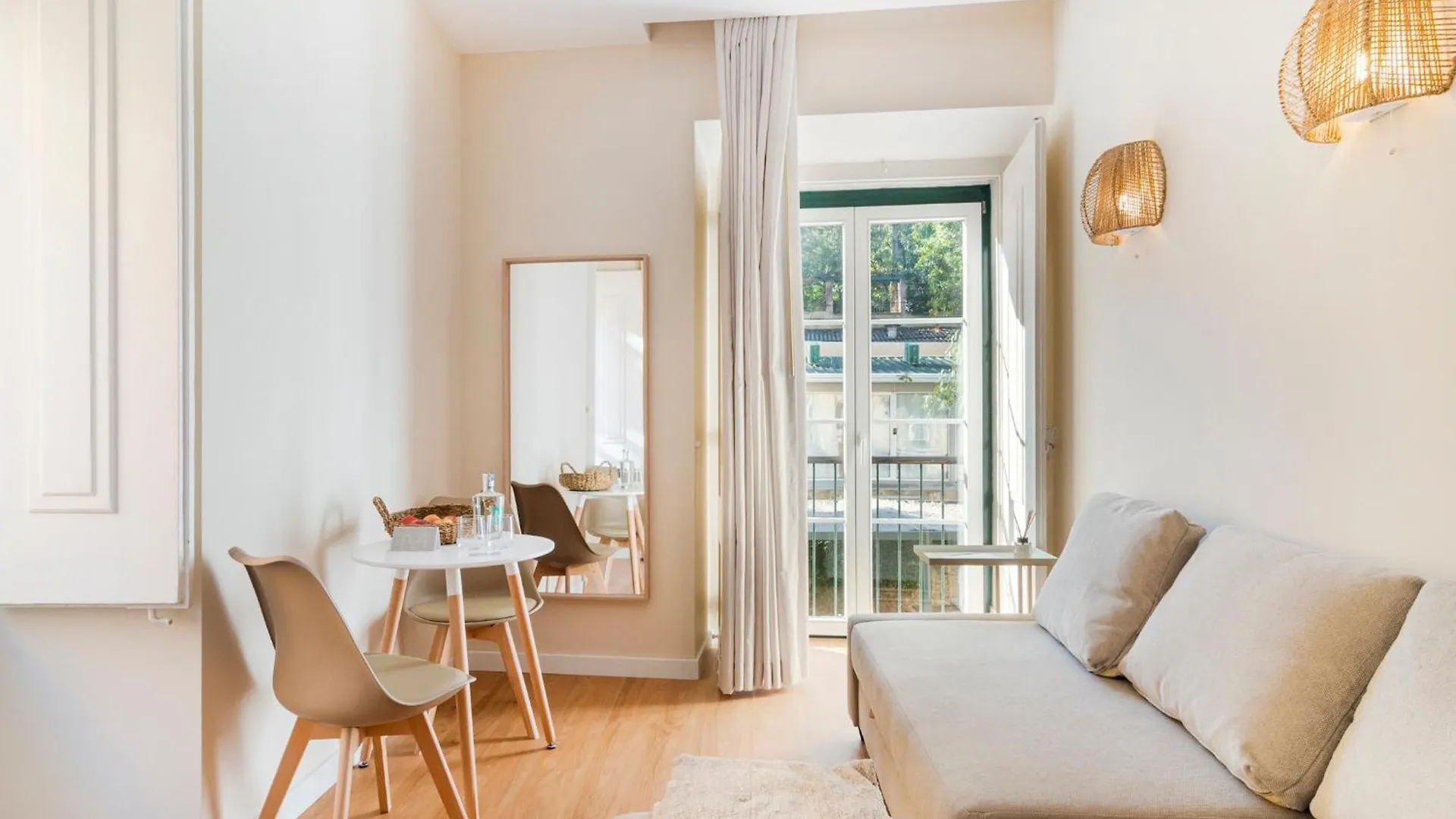 Metropolitan Living Lisbon - Laranjeiras 아파트