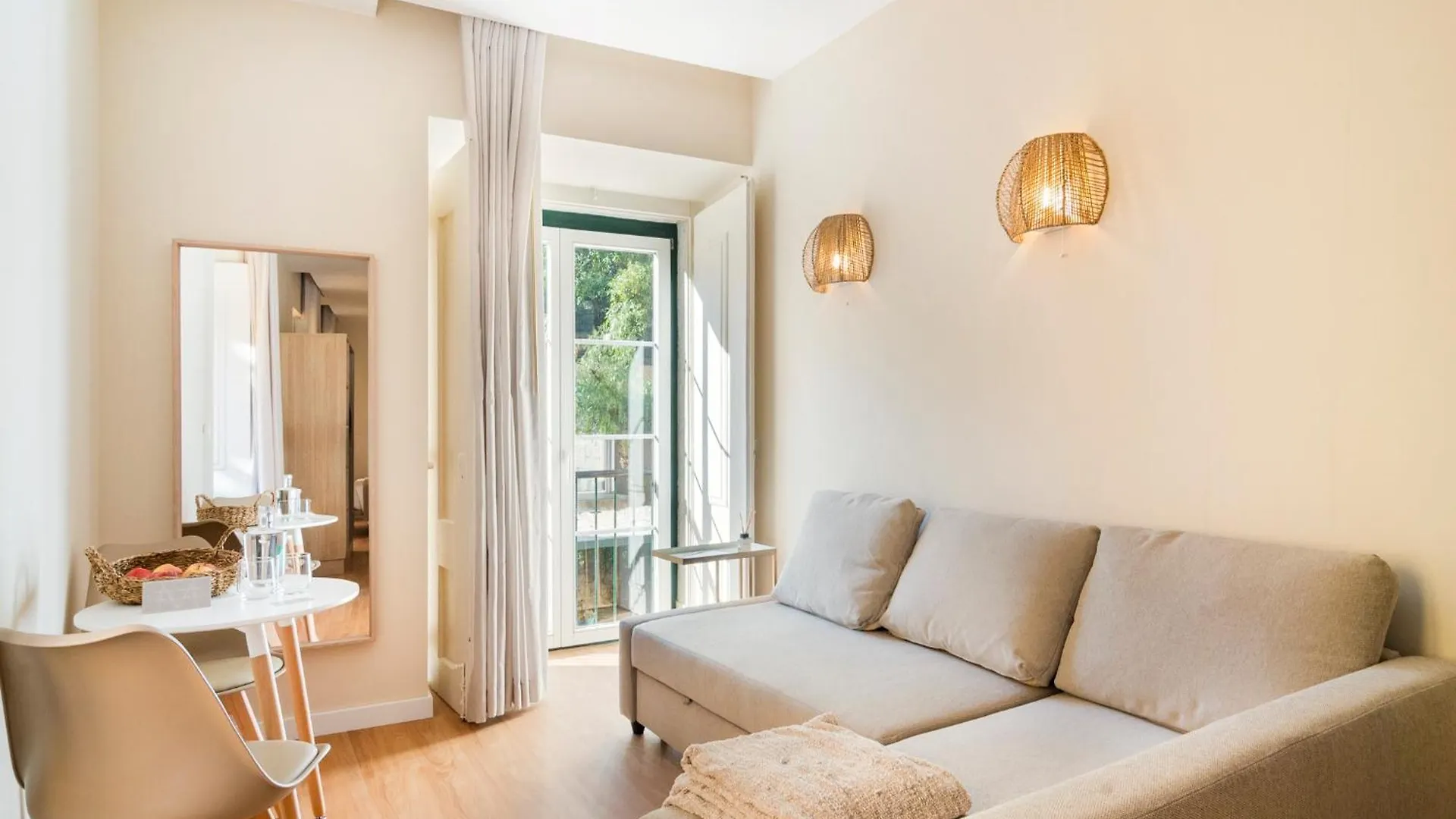Metropolitan Living Lisbon - Laranjeiras 아파트