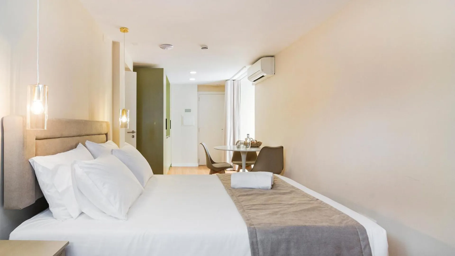 Metropolitan Living Lisbon - Laranjeiras 아파트
