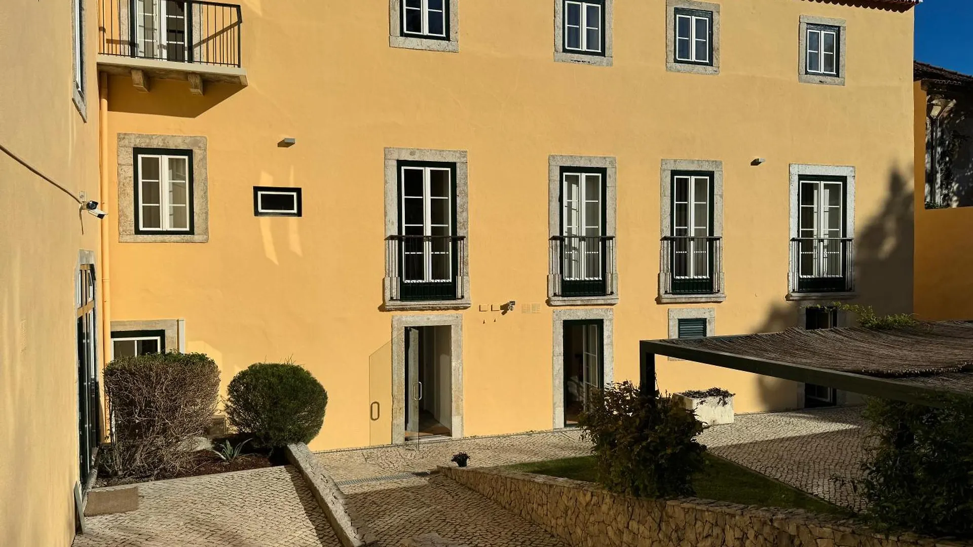 Metropolitan Living Lisbon - Laranjeiras 아파트 0*,  포르투갈