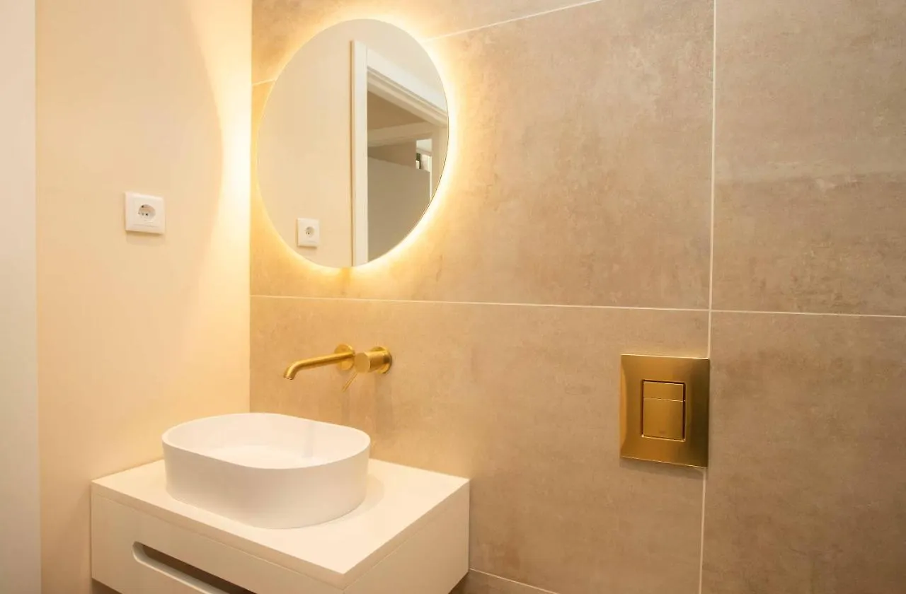 Metropolitan Living Lisbon - Laranjeiras Apartment