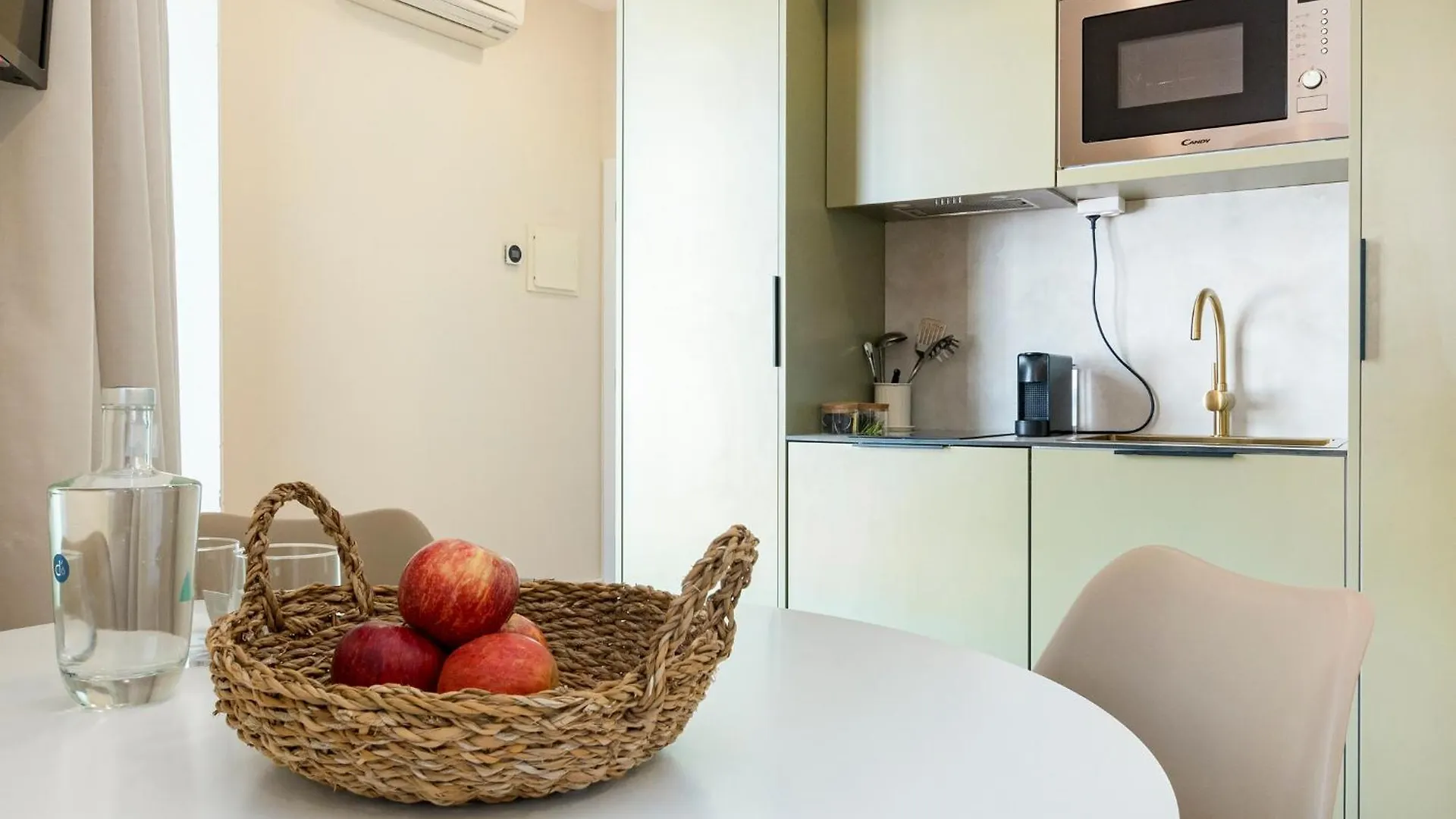Metropolitan Living Lisbon - Laranjeiras Apartment
