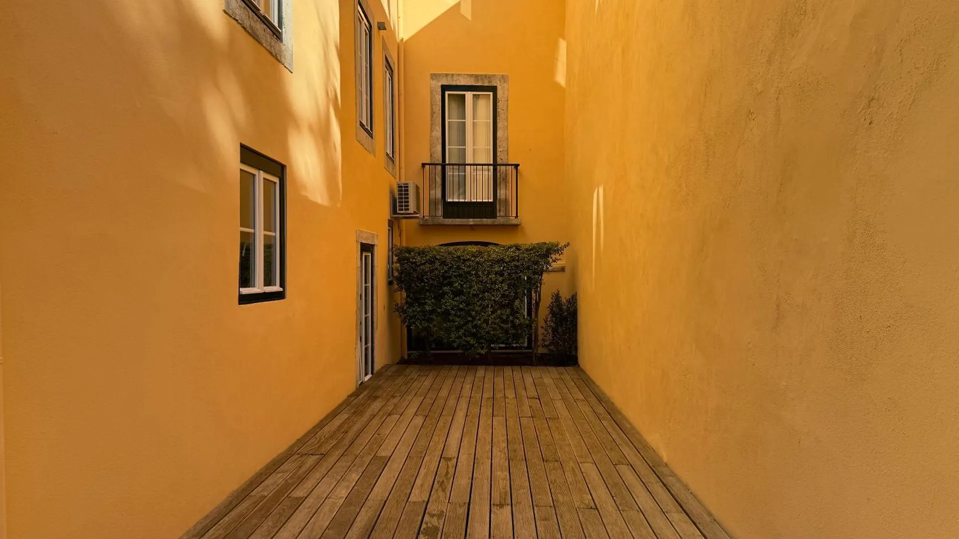 Metropolitan Living Lisbon - Laranjeiras location