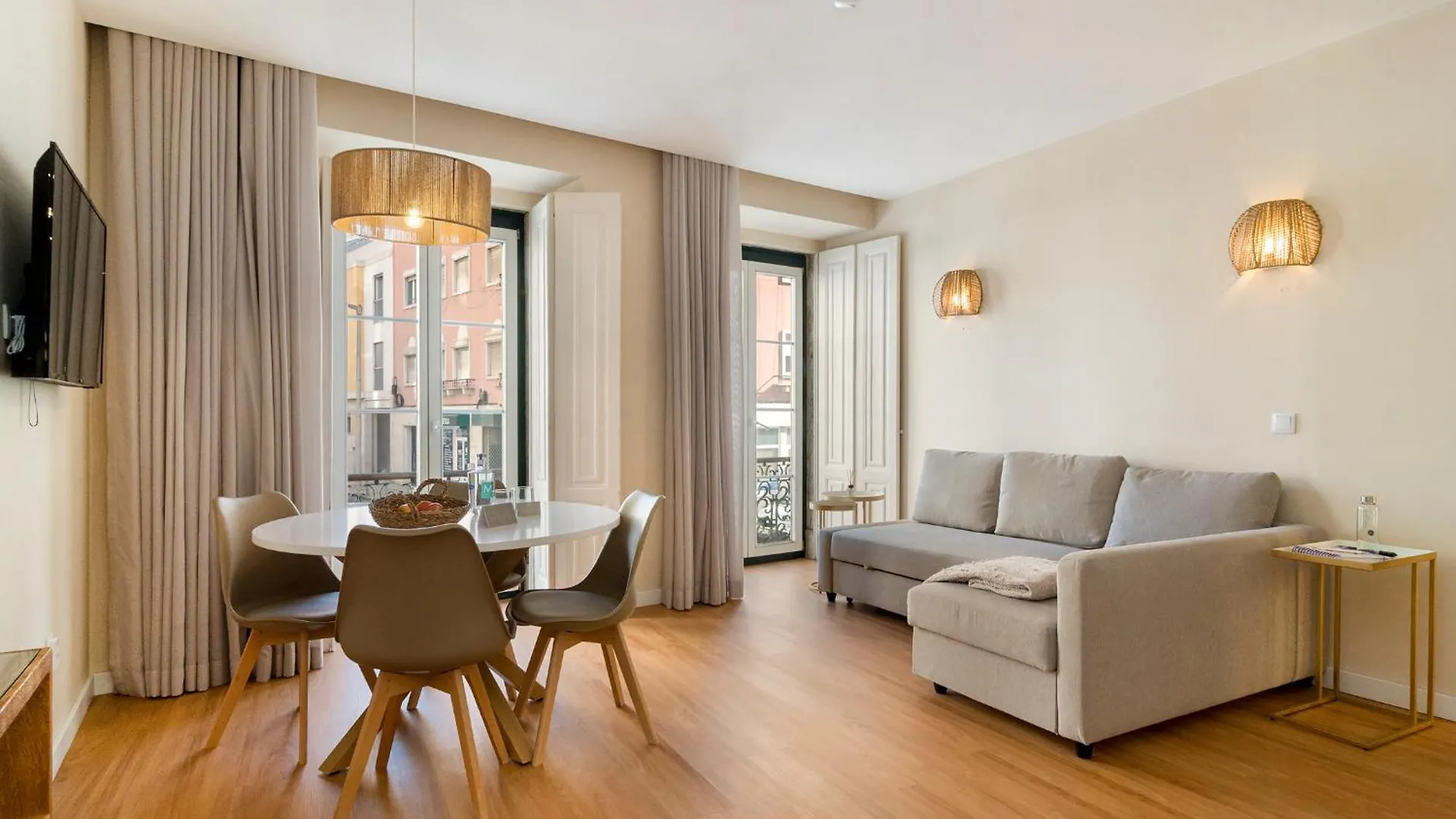 Metropolitan Living Lisbon - Laranjeiras Apartment