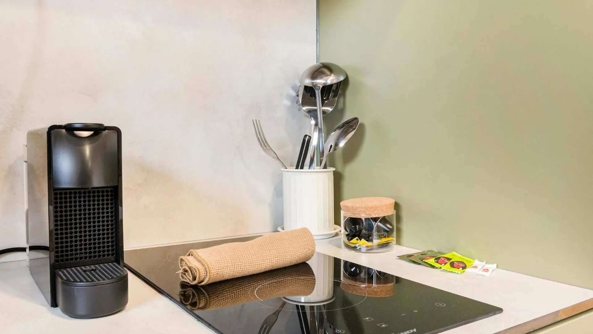 Metropolitan Living Lisbon - Laranjeiras Apartment
