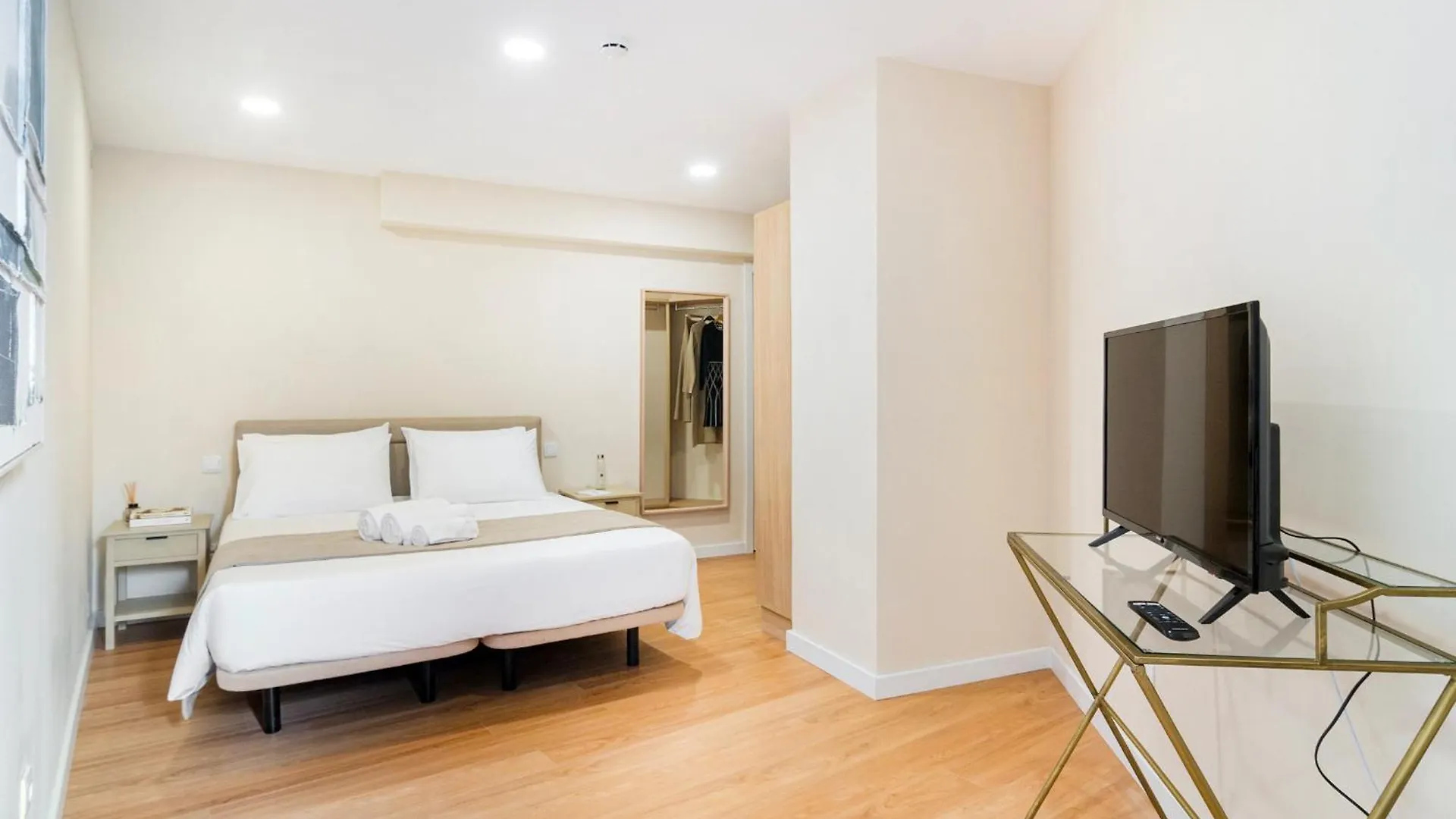 Metropolitan Living Lisbon - Laranjeiras Apartment